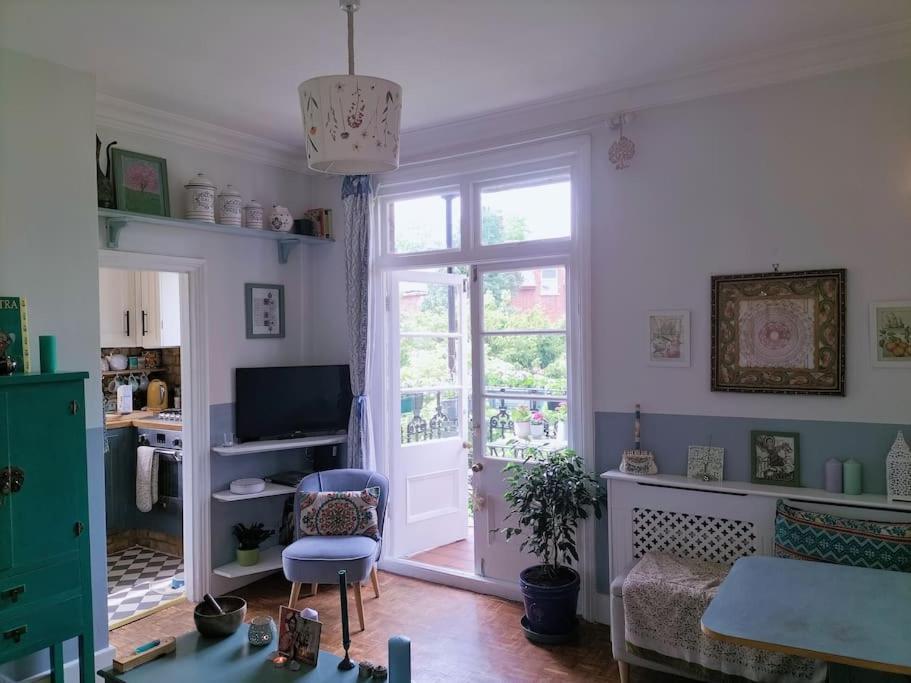 Charming London With Balcony公寓 外观 照片